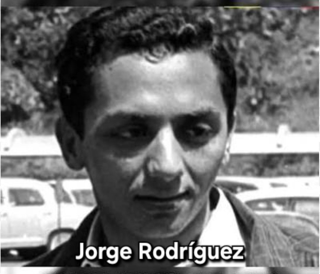 Esta foto es original, genuina y sin retoques. No ha sufrido ninguna modificación para hacerlo ver tan feo como la hija. Y el hijo no se queda atrás. Es su adn.

Caras torcidas, ojos torcidos, mentes retorcidas, almas retorcidas de maldad y disfrute de la crueldad, psicópatas.