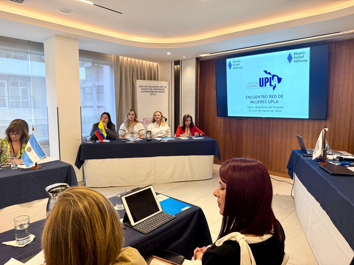 JovenesCREO's tweet photo. María Camila Clerque, presidenta nacional de Jóvenes CREO participó en el Encuentro Anual de @Red_UPLA 🌎

La participación de nuevas voces sigue marcando el camino hacia una política más abierta y representativa 🇪🇨

#Ecuador #UPLA #CREO21 #JovenesCREO #JovenesUPLA https://t.co/F3t2kIE1N5