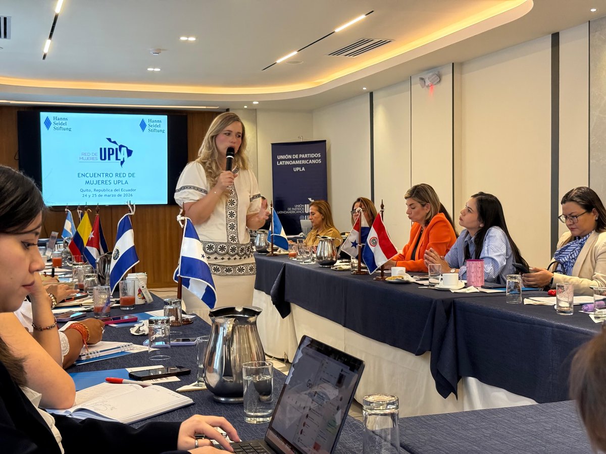 JovenesCREO's tweet photo. María Camila Clerque, presidenta nacional de Jóvenes CREO participó en el Encuentro Anual de @Red_UPLA 🌎

La participación de nuevas voces sigue marcando el camino hacia una política más abierta y representativa 🇪🇨

#Ecuador #UPLA #CREO21 #JovenesCREO #JovenesUPLA https://t.co/F3t2kIE1N5