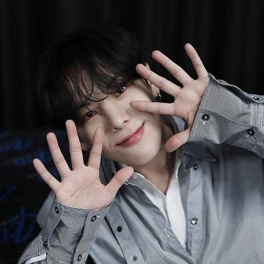 빛아이 tweet media