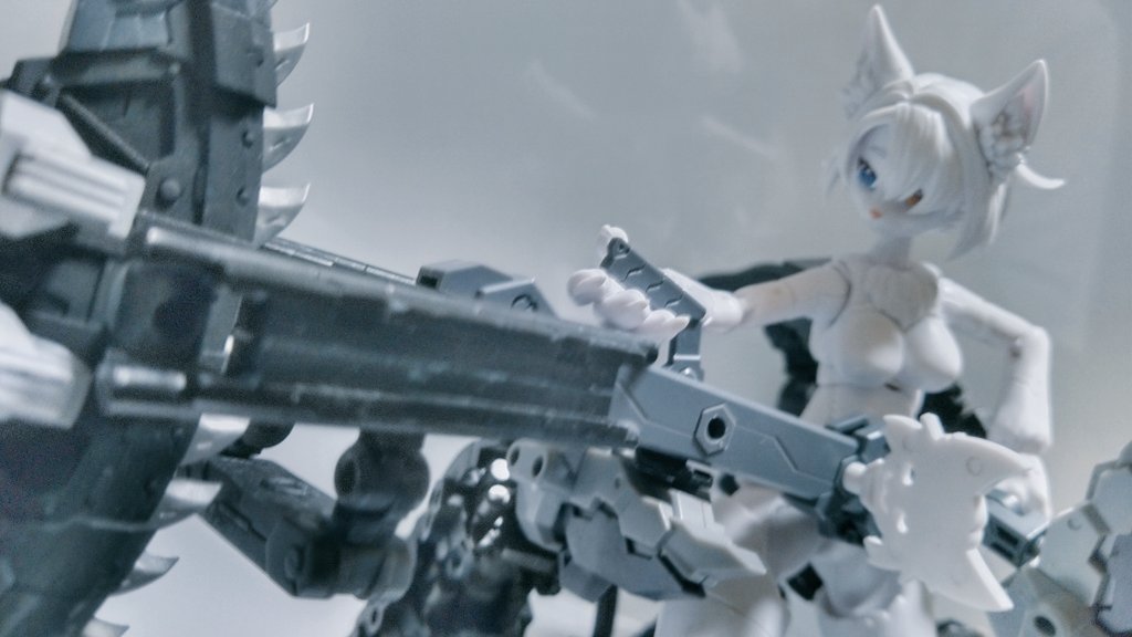 機郭賀井の半身 tweet media