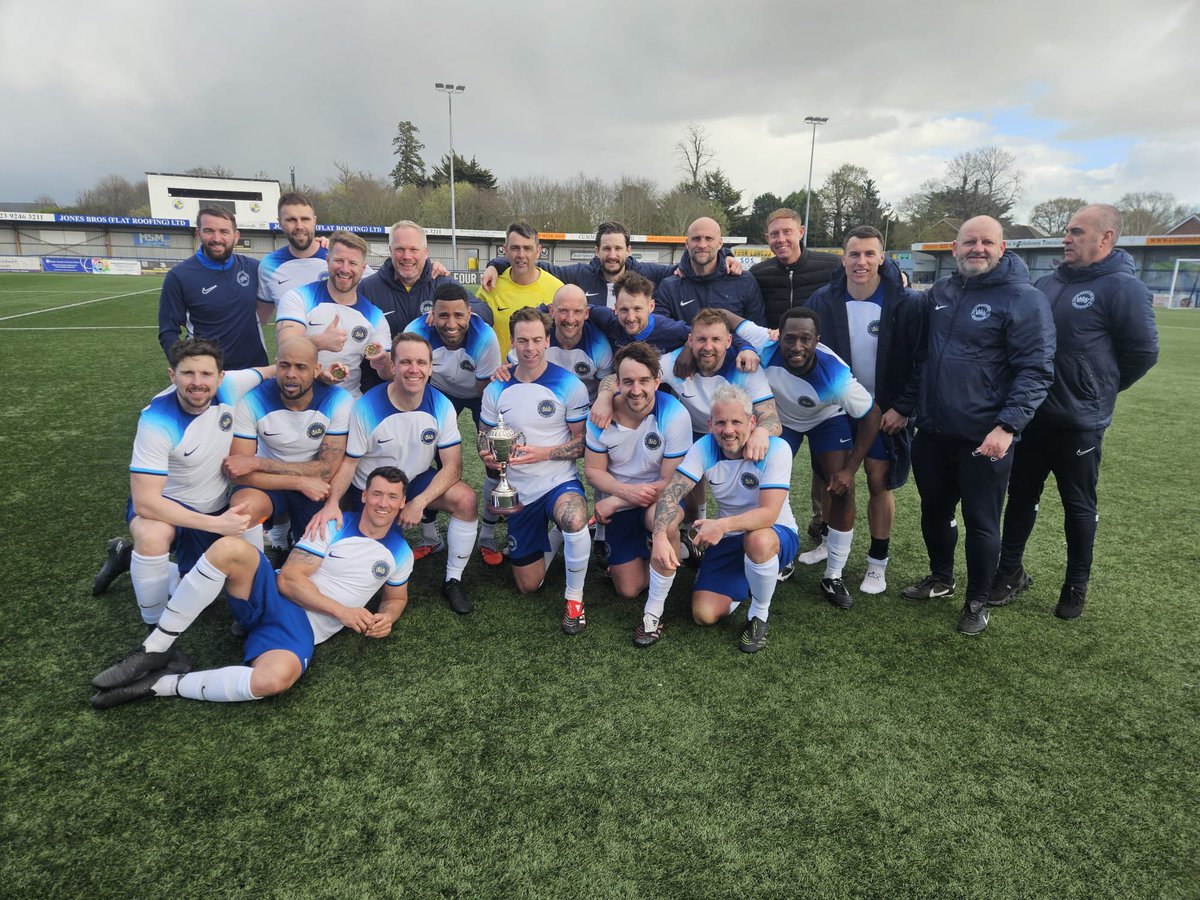 RNReservist's tweet photo. Great Camp, Great Victory. History Made ⚓️⚽️

@HMSPresidentRNR @RNReserve https://t.co/rdtIom8Nka