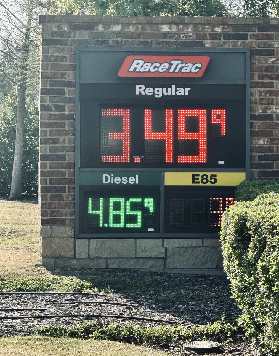 Amy Nixon tweet media