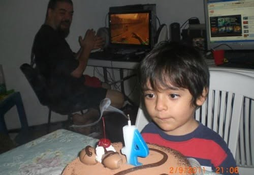 Ladrón de sábado tweet media