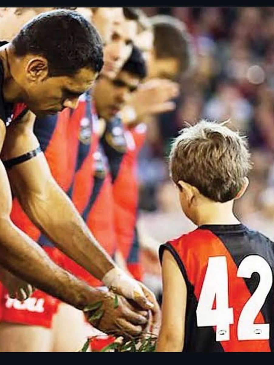 NATRAT42's tweet photo. Treaty Assembly voting booth open today at the Ballarat & District Aboriginal Co operative 
11am - 2pm Wadawurrung Country 

I’ve played a lot of footy at the elite level 10 years with the Essendon Bombers and another 10 years of playing local footy. I understand working as a team to achieve success and the hard work and discipline you need to put in to make it happen. 

Vote 1 Nathan Lovett-Murray and you can vote online https://t.co/bsUCGHZ0bM