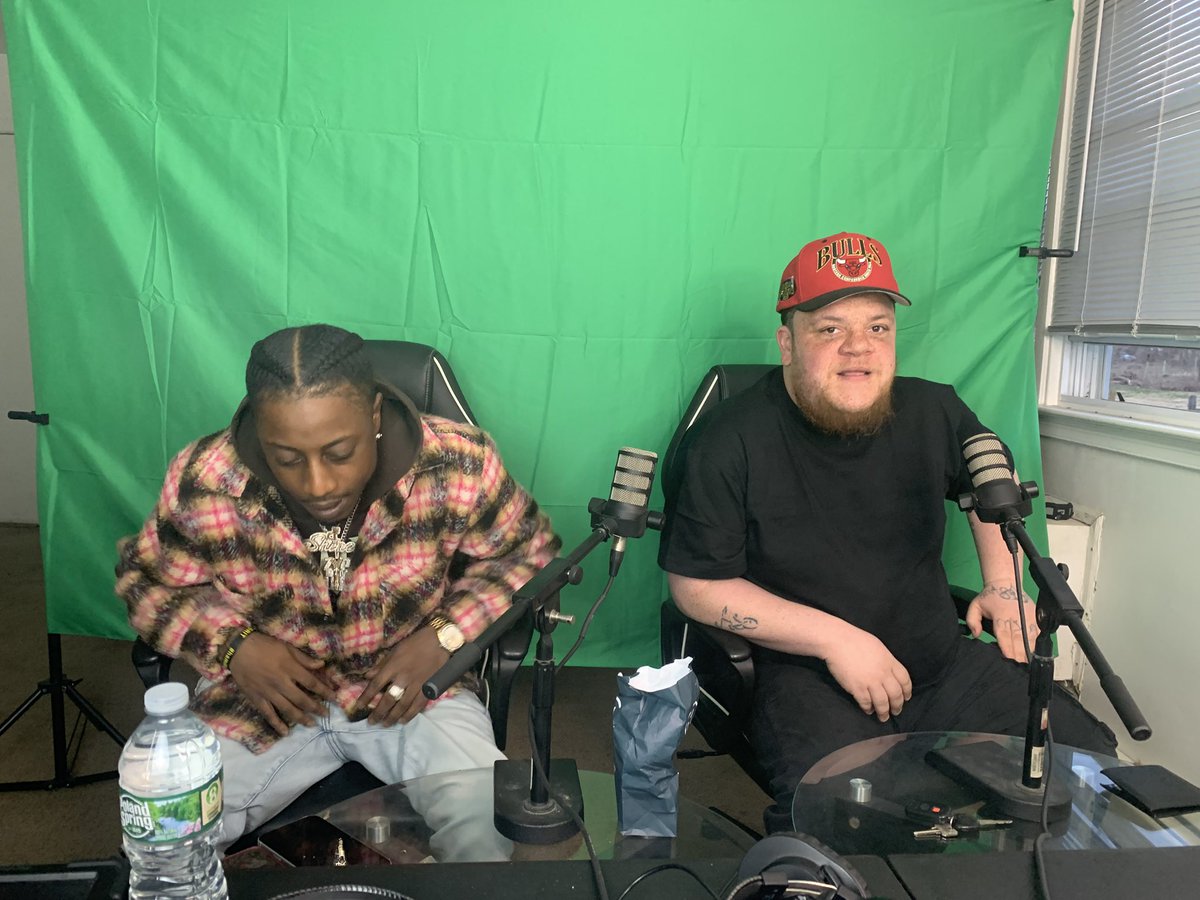 FrozenbergTV tweet media