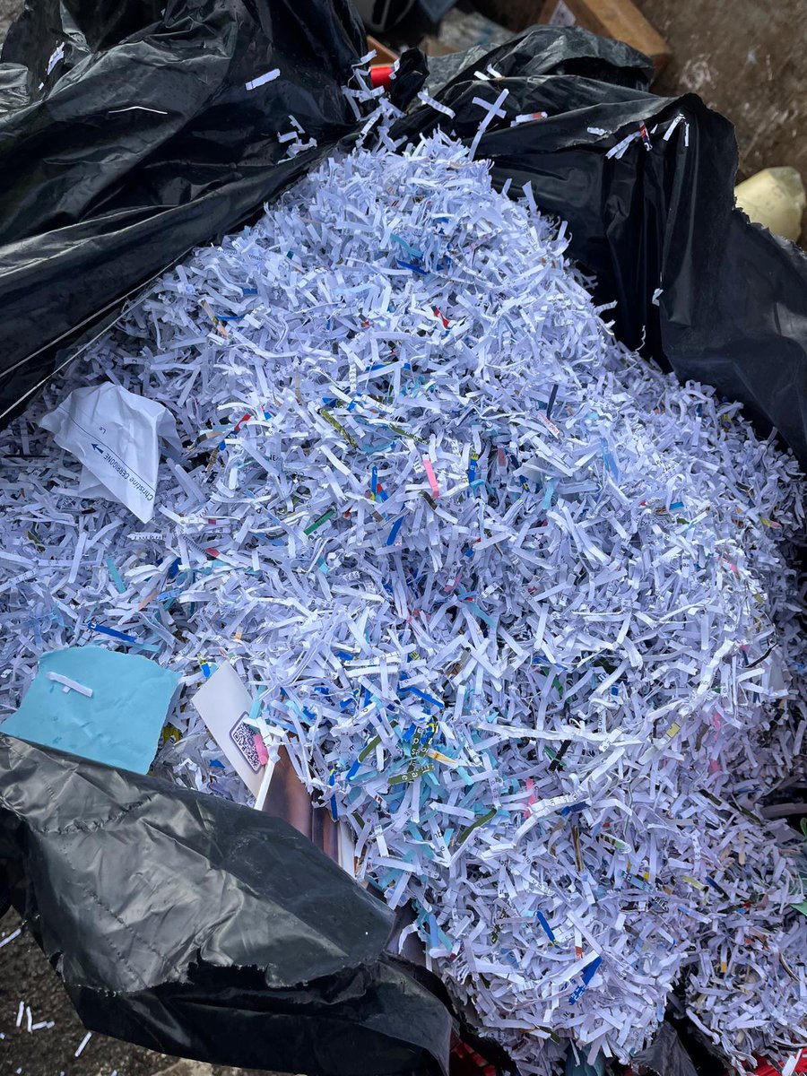 Nassira El Moaddem tweet media