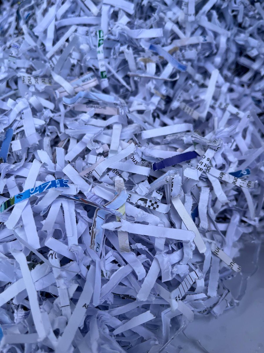 Nassira El Moaddem tweet media