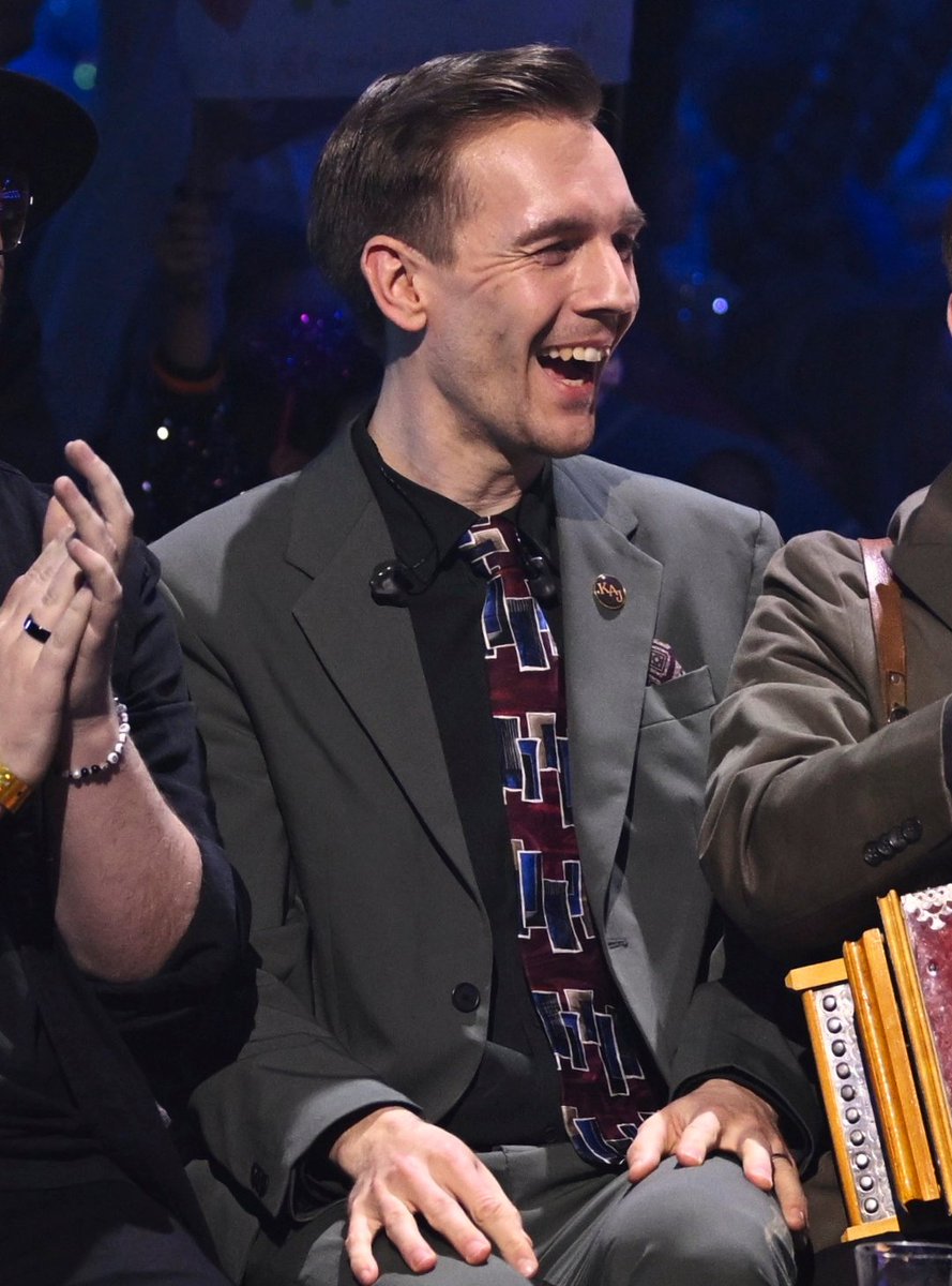 daily kevin holmström tweet media