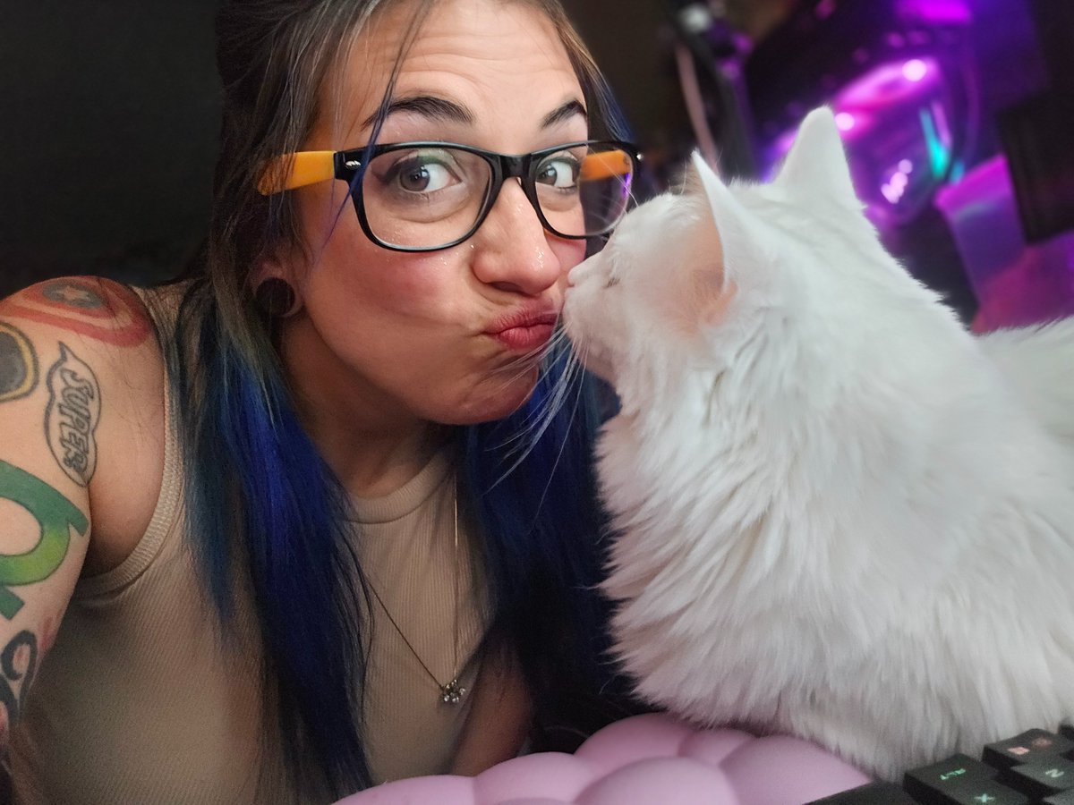 FailchildJo 💕 tweet media