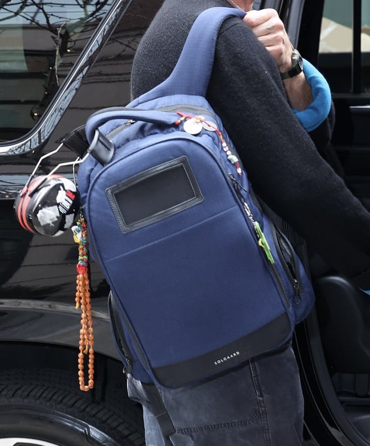 Daily Chris Martin Aesthetic tweet media