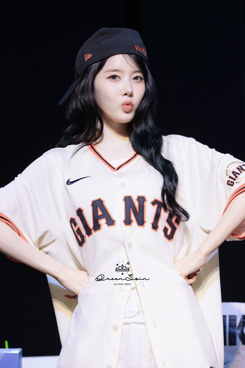 riley ^_−☆ tweet media