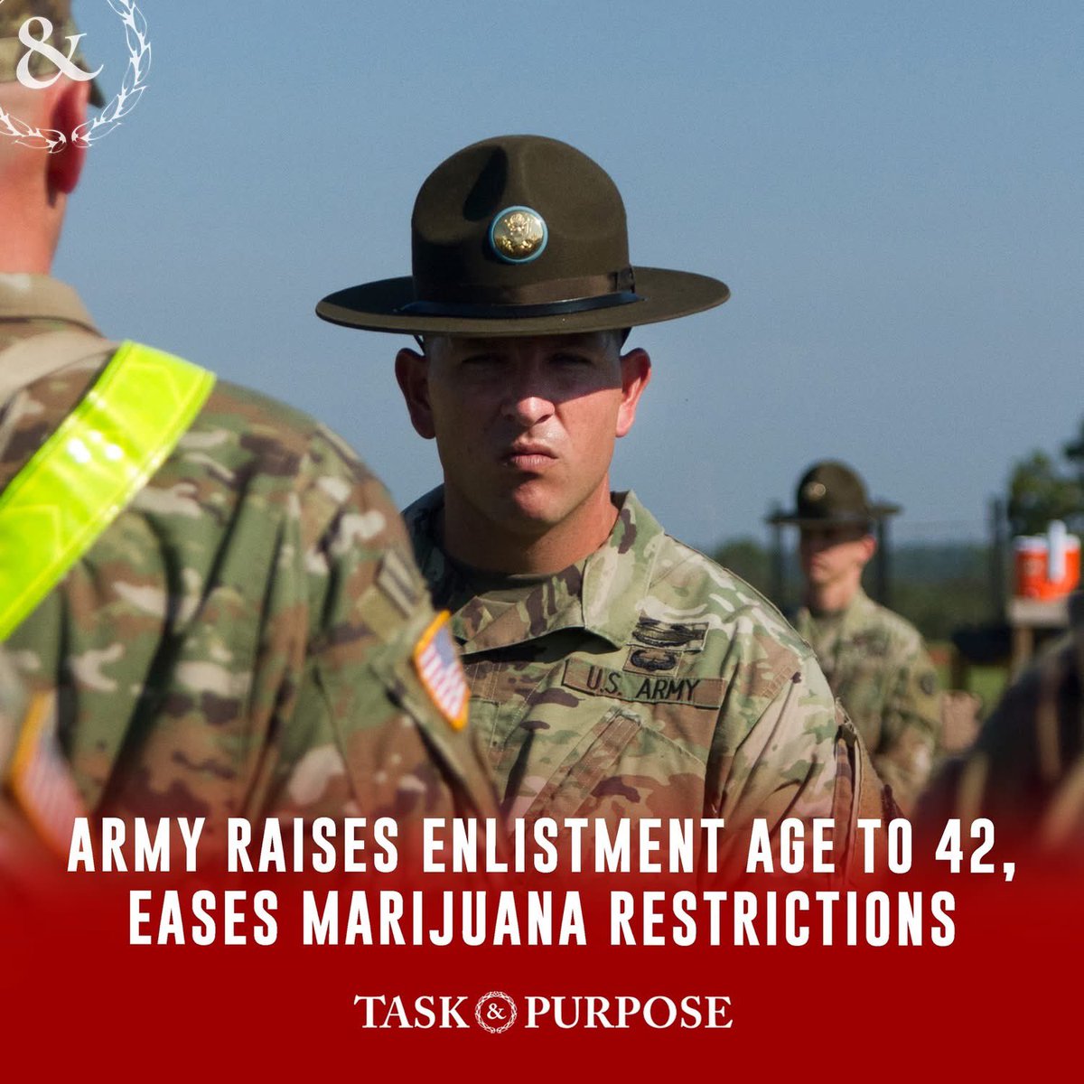 ThomasHuffman79's tweet image. Amazing news, Where are all my keyboard warriors? It’s your time to shine! ✨ 
I know how many of you badasses were thumping their chest over their fantasy Alan Ritchson. Now you can show this Great Country the big tough guys you all act like online. God Bless the United