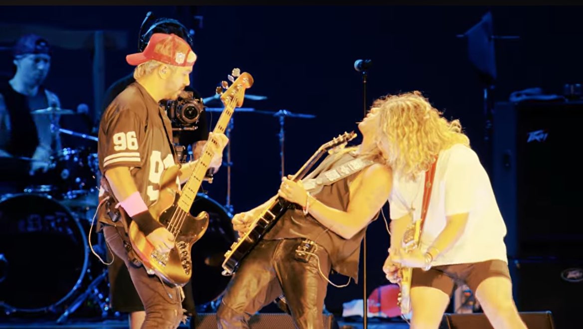 𝙲𝙾𝚃𝙸 ❤︎ tweet media