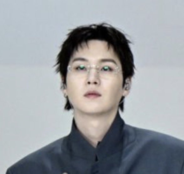 🤨… I didnt hear that🪭 tweet media