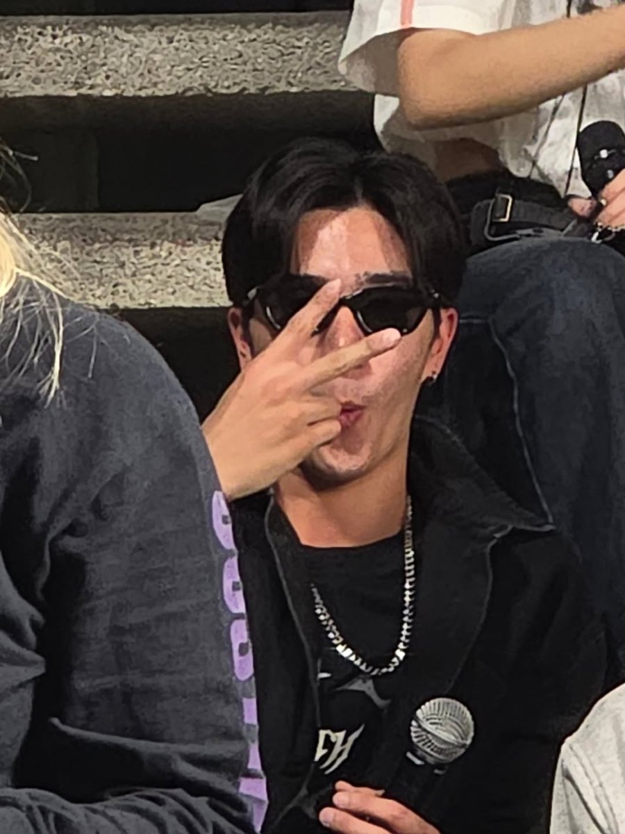 𝖥𝖮𝖴𝖱𝖳𝖧. tweet media