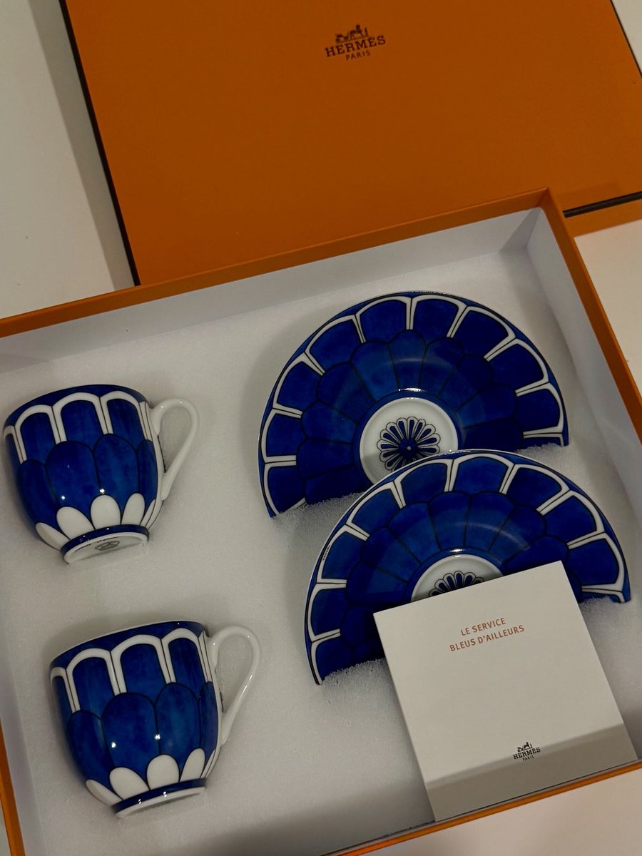 Mina 🦦 tweet media