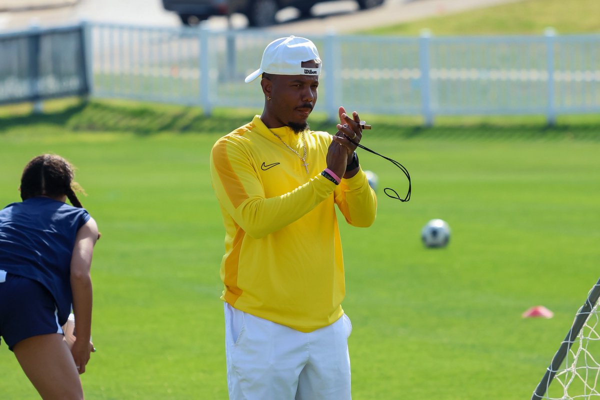 Wednesday work 📸

#GoRacers🏇