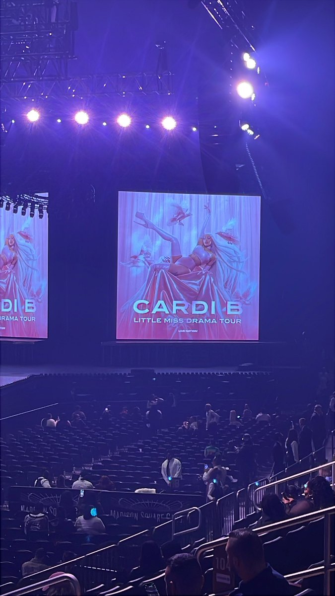 tish ₊‧°𐐪♡𐑂°‧₊ SEES CARDI TODAY tweet media