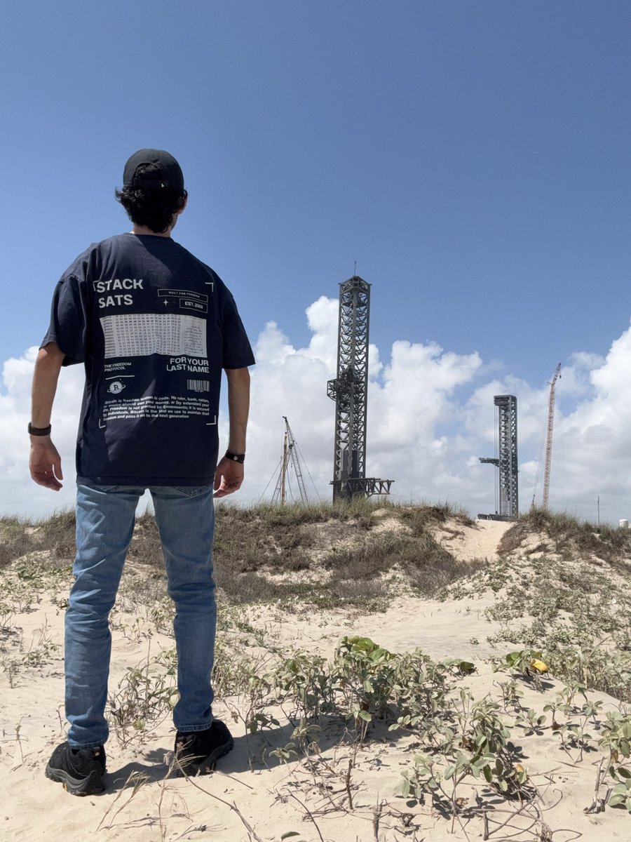 danielbtc_'s tweet photo. Nothing screams sovereignty like being a freedom maxi at the very launchpad that will take us to the stars 🚀🚀🚀 https://t.co/fRFoVvvFJl