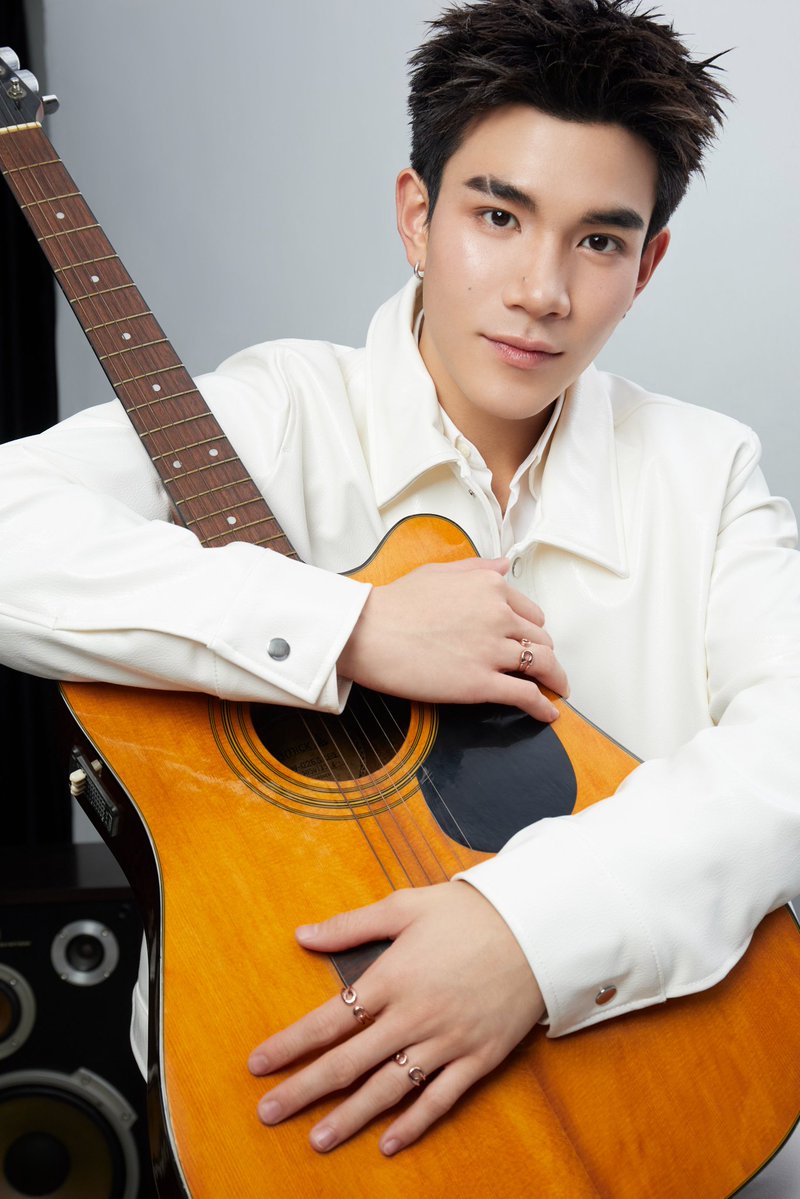 𝖥𝖮𝖴𝖱𝖳𝖧. tweet media