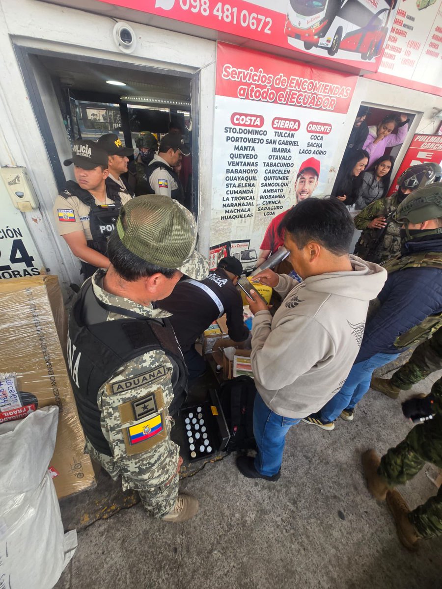 LaHistoria tweet media