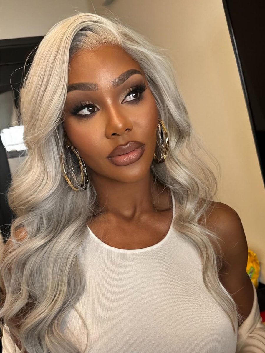 Hot Babes 'N Pro Wrasslin tweet media