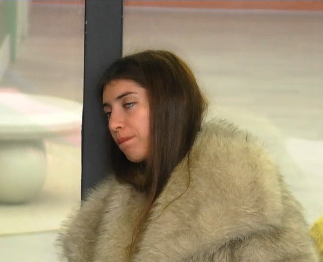 Ela a pensar quando é que o Noberto e a Liliana se calam para ficar a sós com o Diogo 

#sstvi