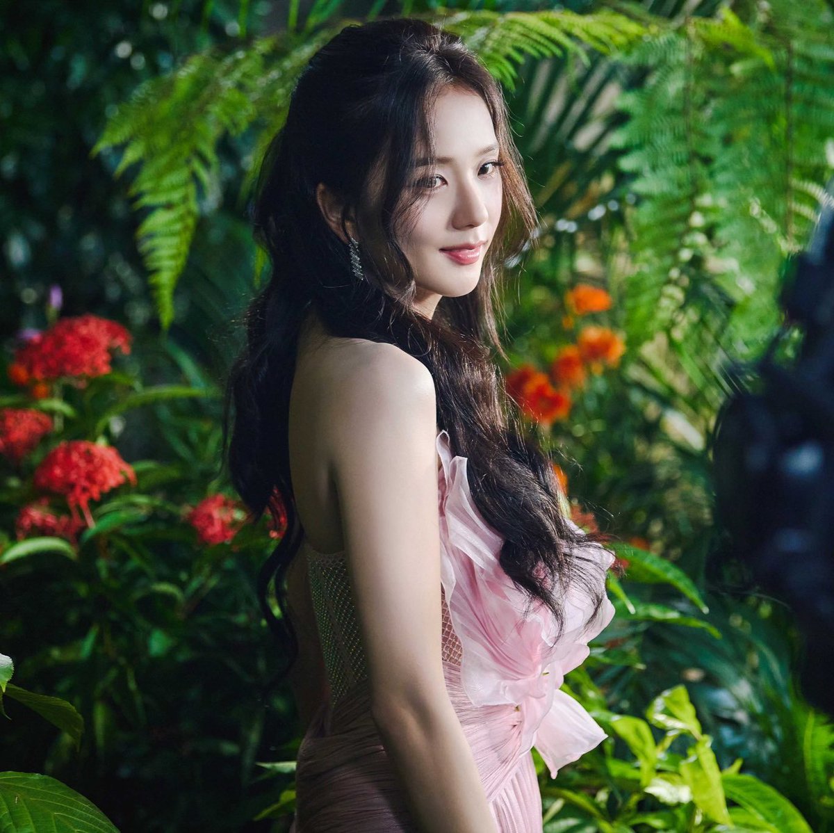 JISOO CHARTS tweet media