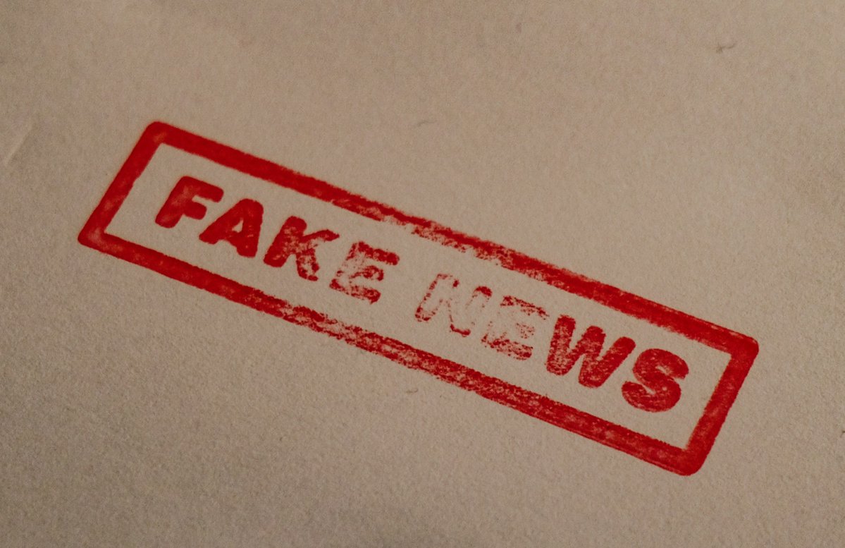 CrémantCommunarde #4402 💚👊🕊️ tweet media