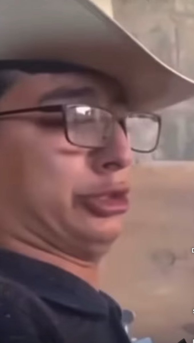 itschughes tweet media