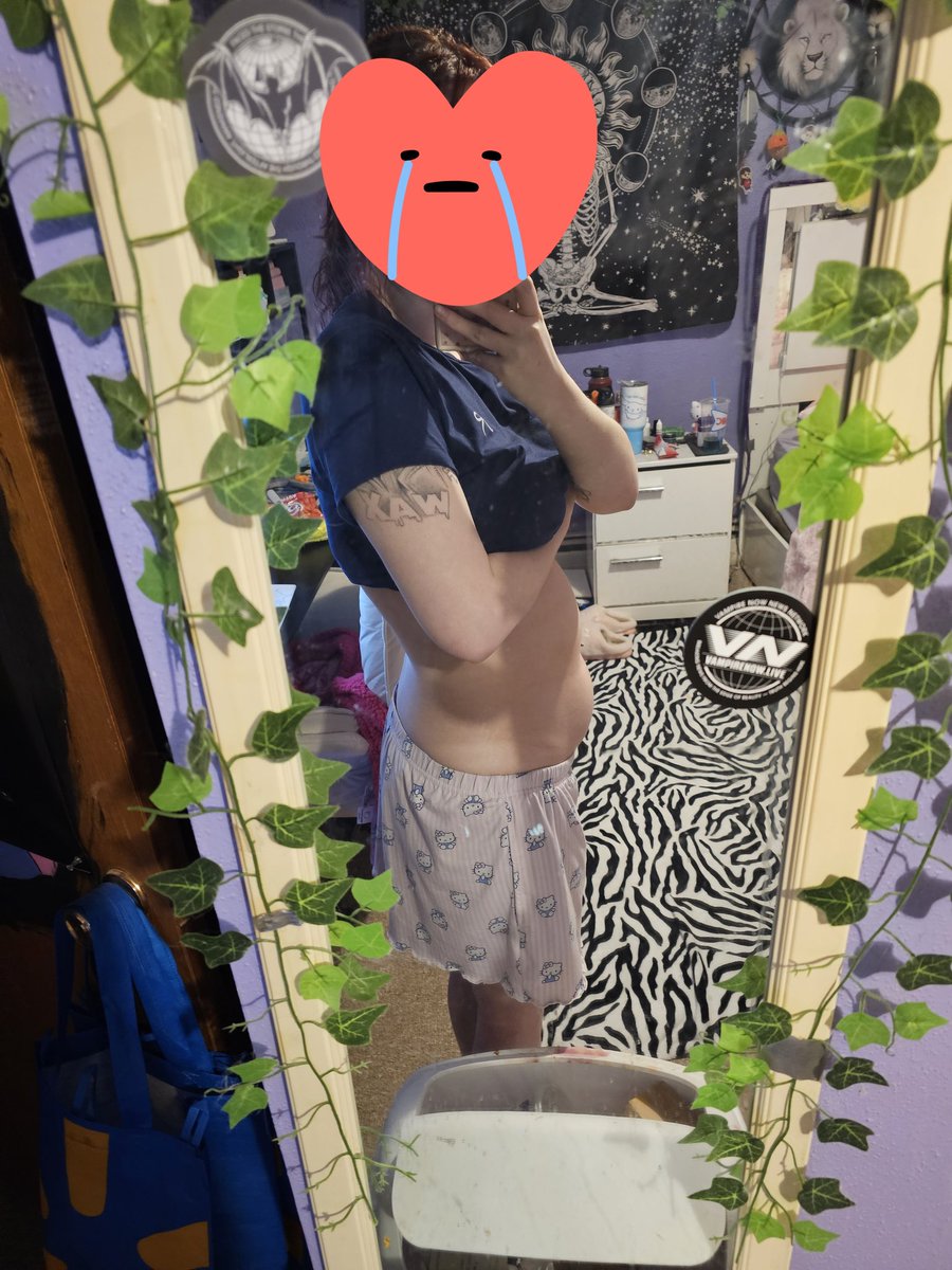 _cherrybliss_9's tweet image. ♡help♡
‐-------------
this fatty needs to lose weight, I want to fit into a bikini by summer. whats your best and quickest tips? pills, gummies, foods, drinks, workouts, anything. be brutal I need it!!!!
--------------
#thinspo #weightloss #edtwtㅤ #shedtwt #fat #help #fuckspo