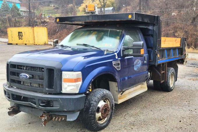municibid's tweet photo. Sold:  2008 Ford F350 Dump Truck from Borough of North Braddock for $5,100 https://t.co/iIvZ3D3Qfd