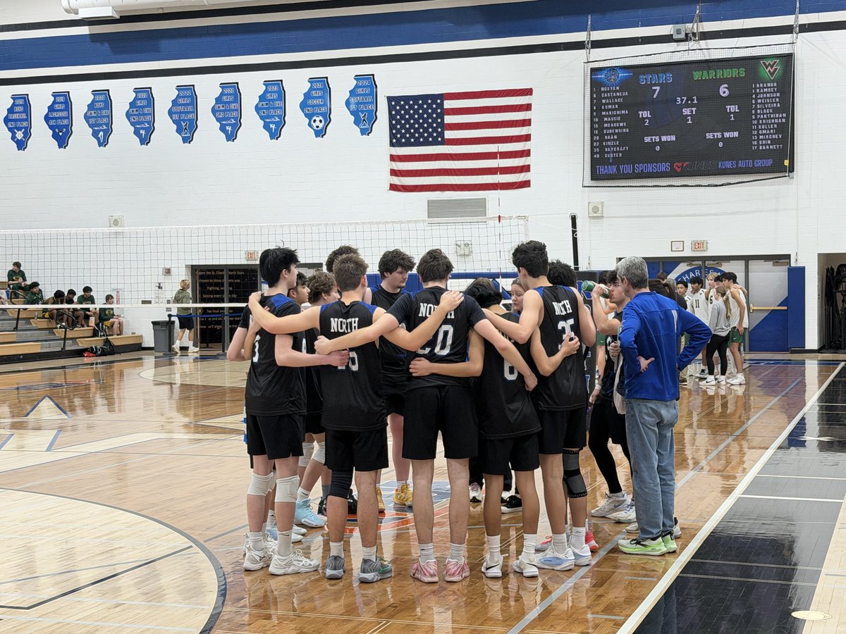 SCNAthletics's tweet photo. North Stars defeat WV in 2!🏐

#RollStars🤩 https://t.co/G5ItZUGZ6y
