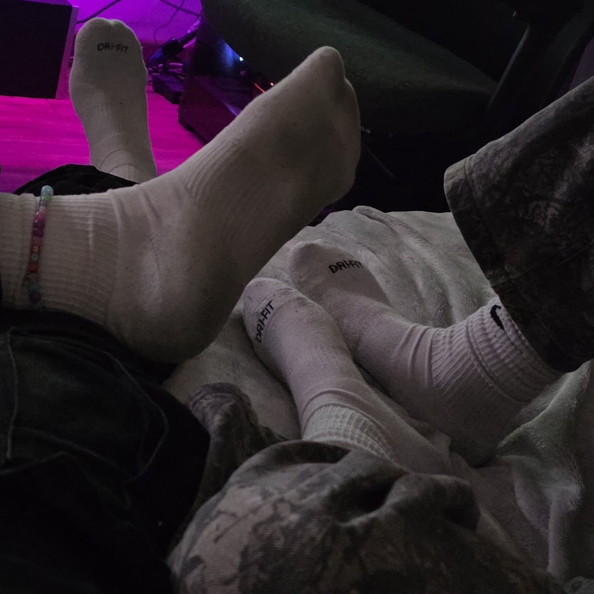 Dyke-unAngel'd tweet media