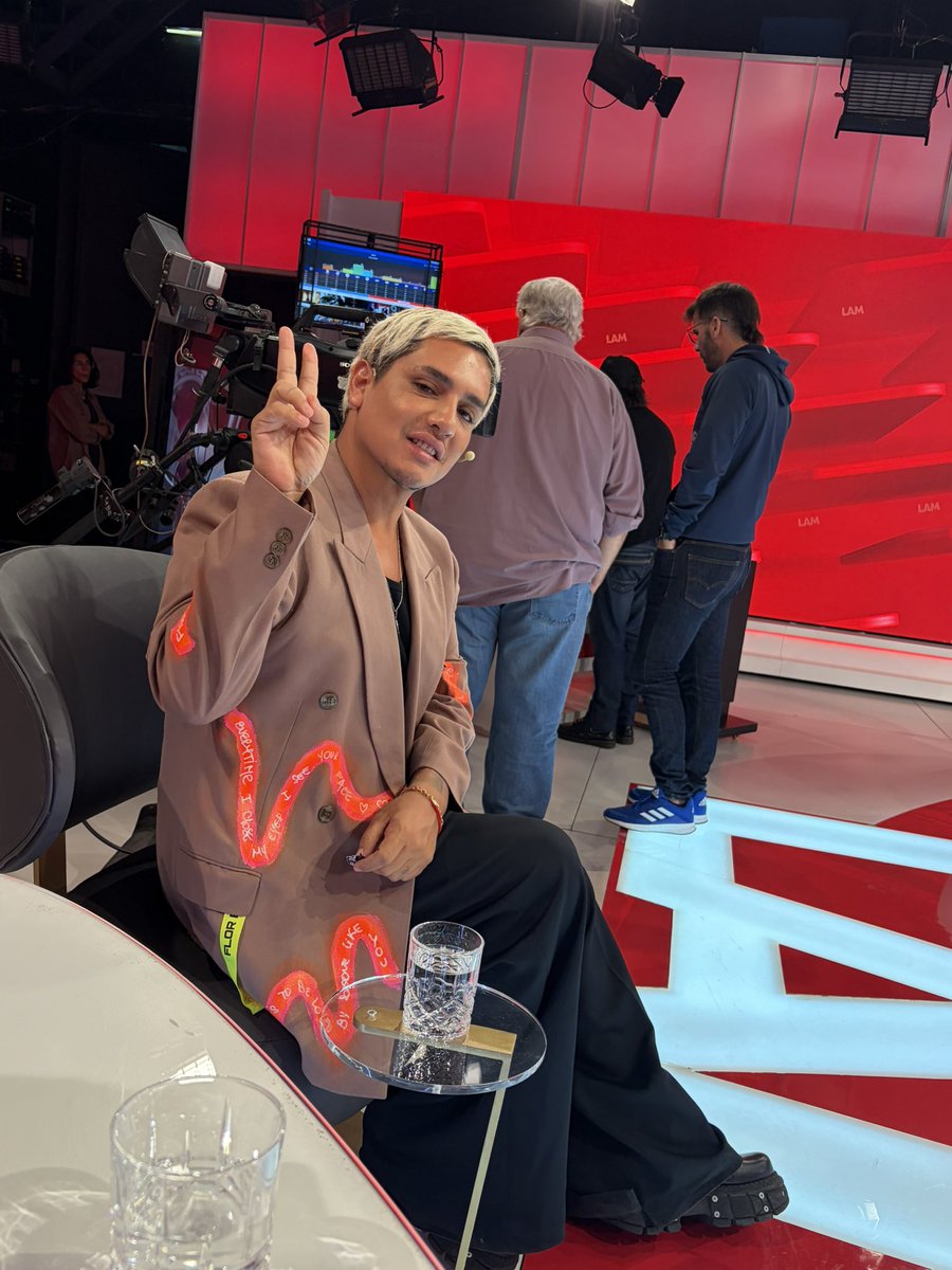 ElEjercitoDeLAM tweet media