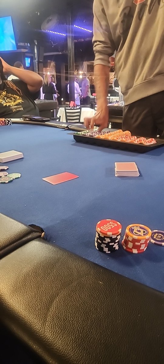 metrohandi's tweet photo. @royalqueenspoker.com https://t.co/MBAqdsL7c5