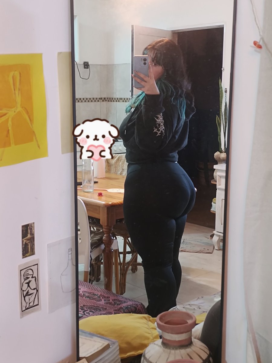 kiki ♱ tweet media