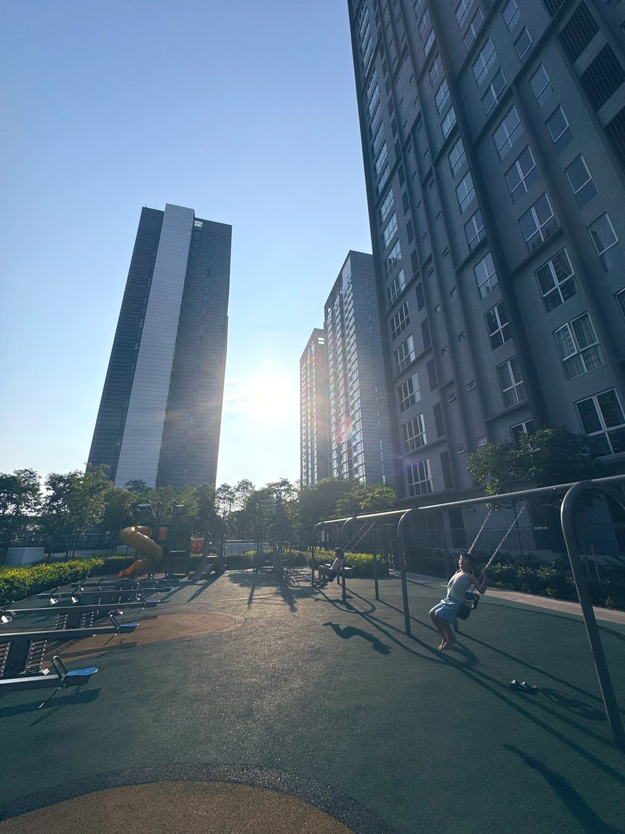 あずま@億トレFIRE配当投資🇲🇾教育移住 tweet media