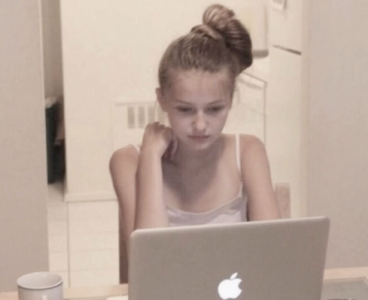 𝒥🧁 tweet media