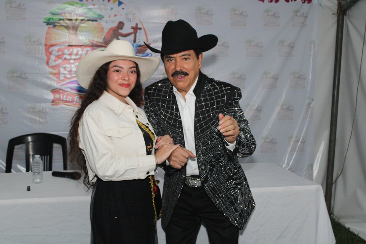 Que hay en Villa tweet media