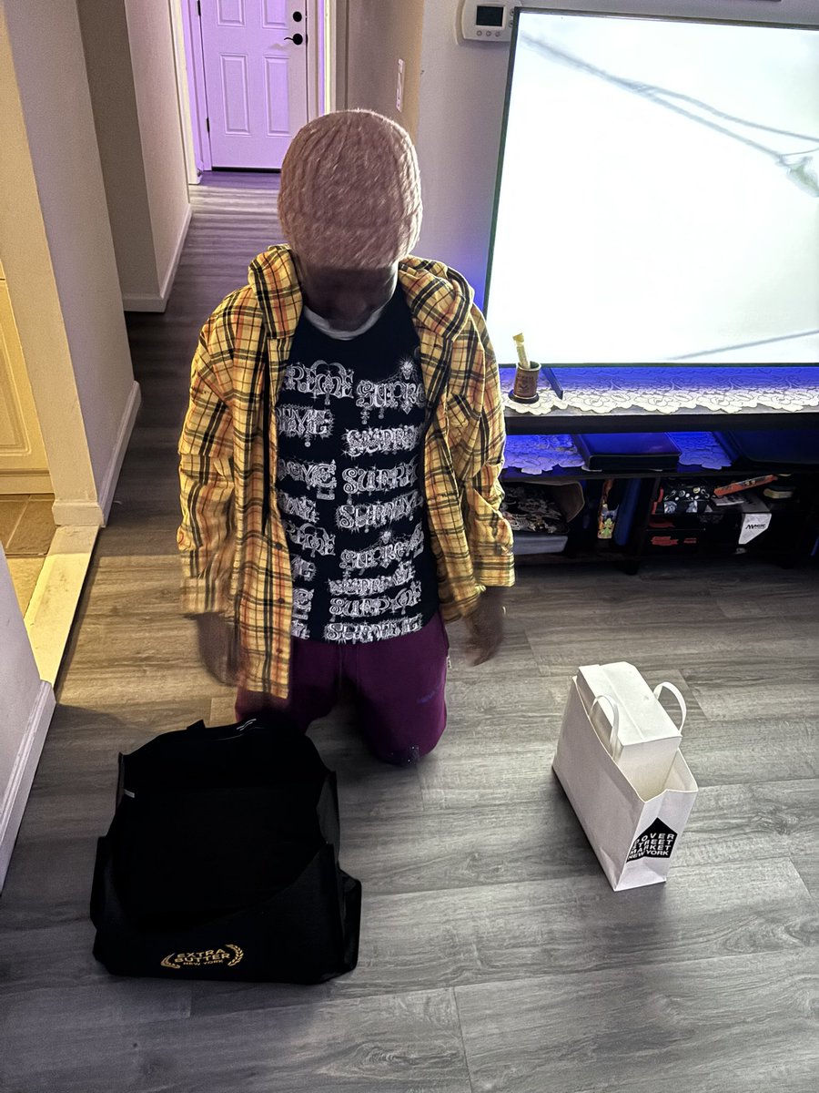 awfulbari tweet media