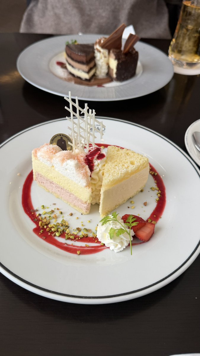 朝霧⛴ tweet media