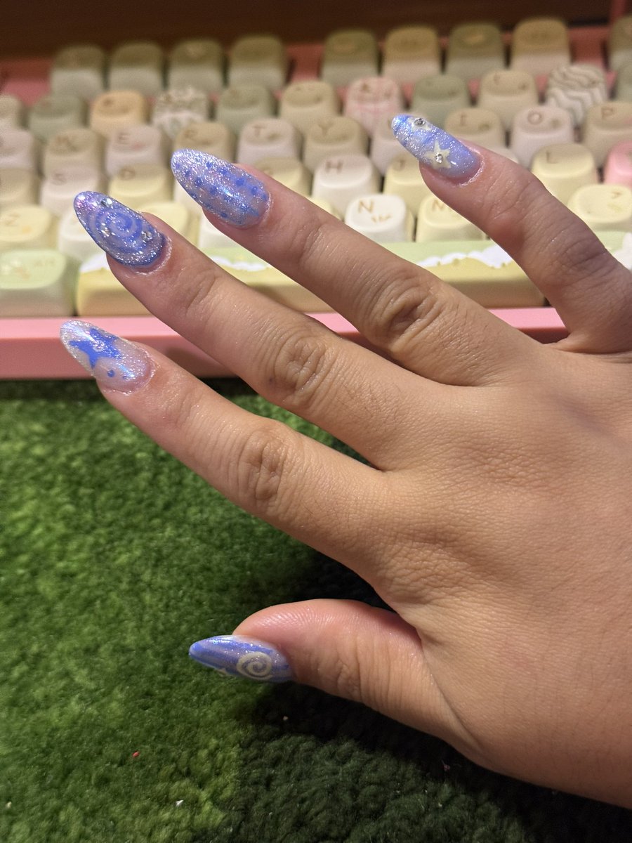 Girino ⭐️❤️🐦⬛✨ tweet media