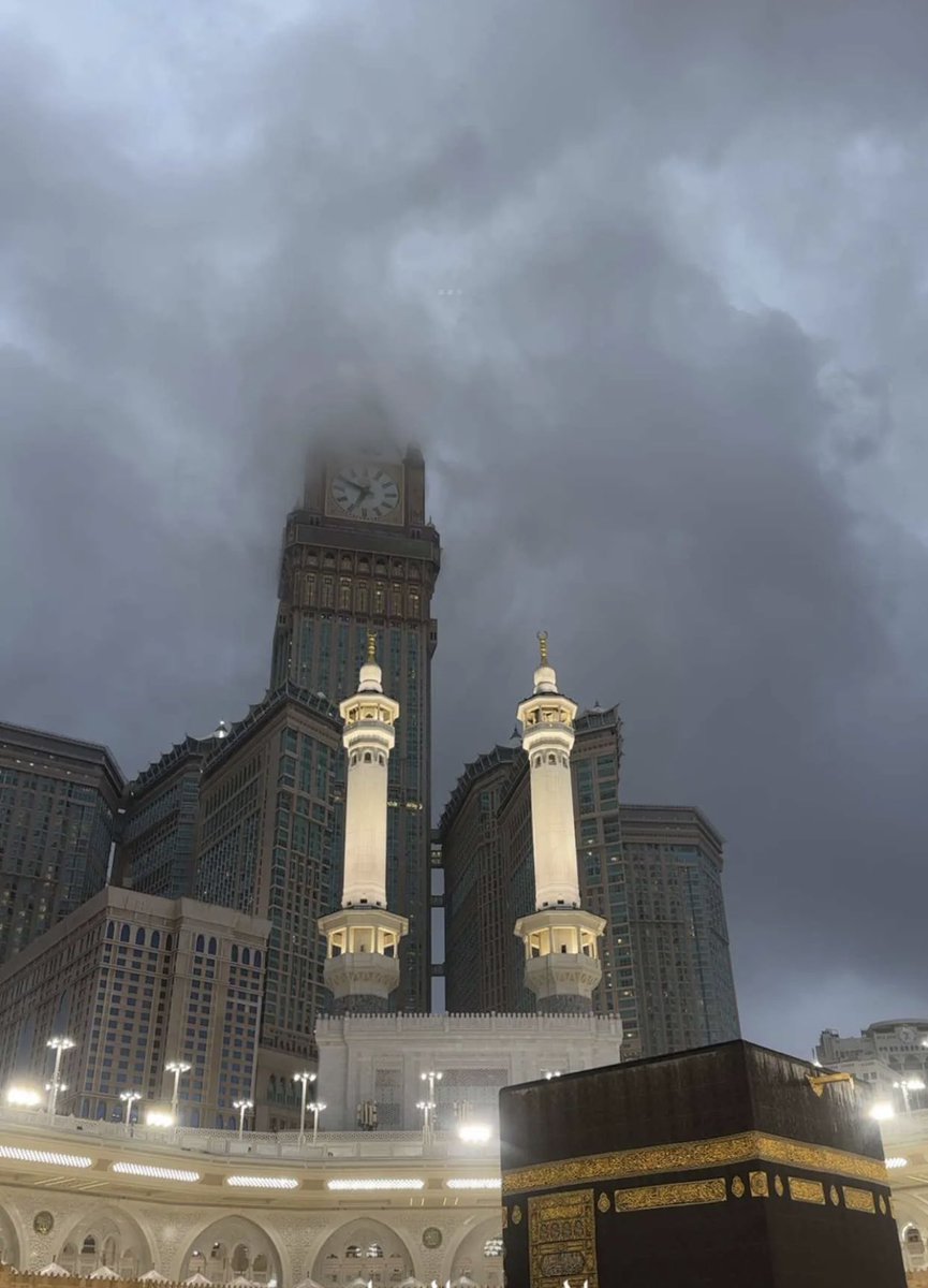 في رحمة الله
يا وجهًا تتوقُ له عيني
و تتلهفُ روحي كي تلاقيه
في رحمة الله يا أعز من رحلتْ
اللهم أبدل هذا الفقد قوة
و أمسح على الجرح حتى يبرأ
و اجعلني من الصامدين في ظل ألم الفراق
و عوضني يارب بلقاء أحبتي 
في جنتك …🤍