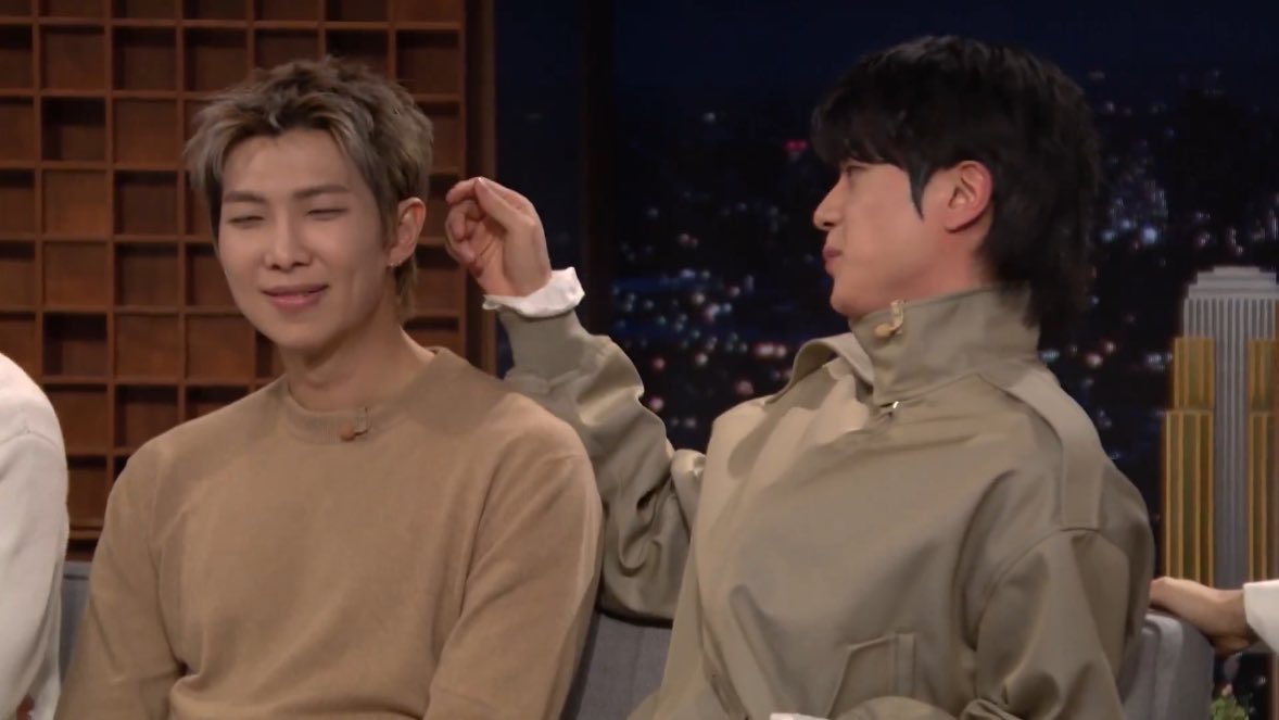 kore โปเบฑ ๐ฑ tweet media