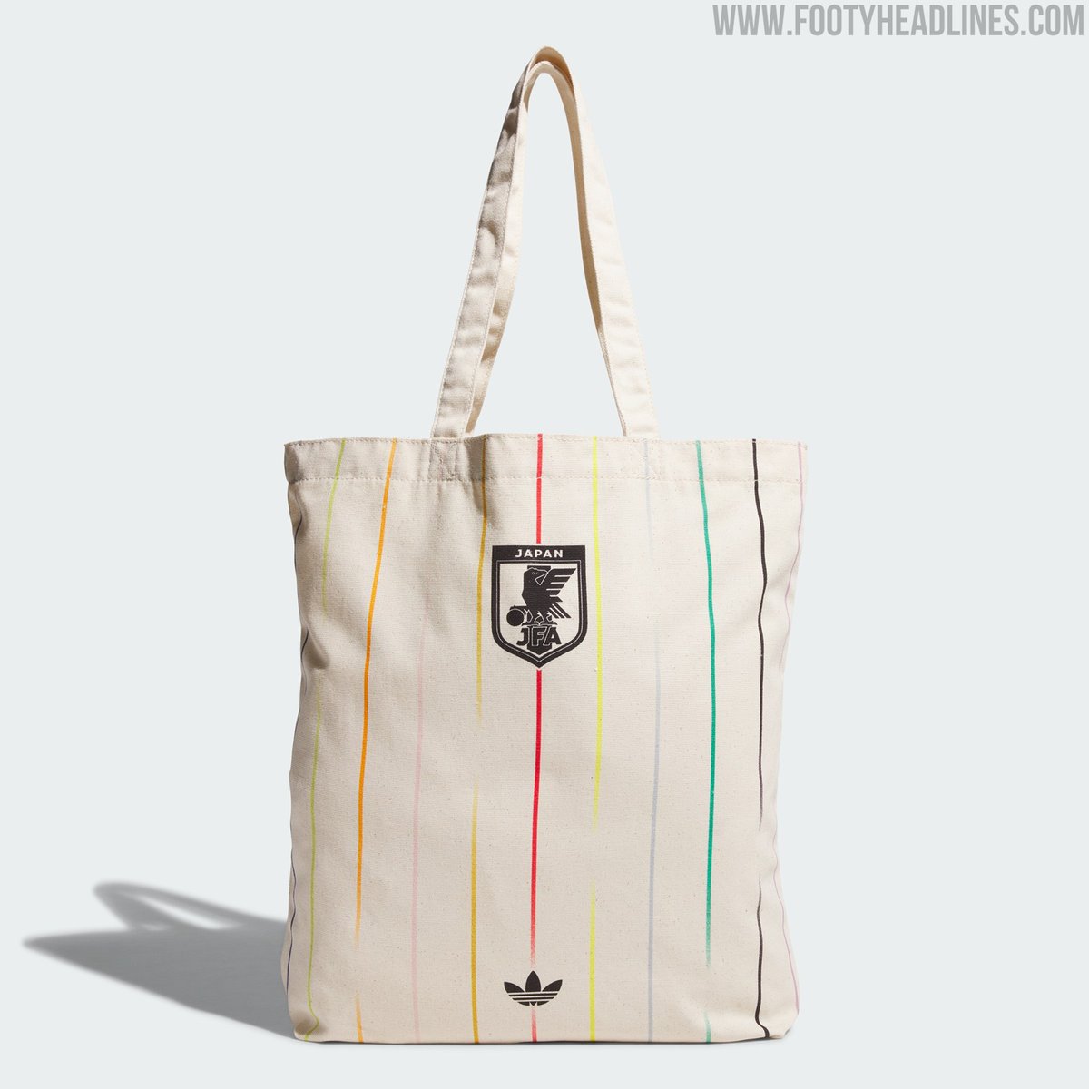 Footy_Headlines's tweet photo. 🇯🇵👜 Japan 2026 Tote Bags https://t.co/phcyLjs3bU