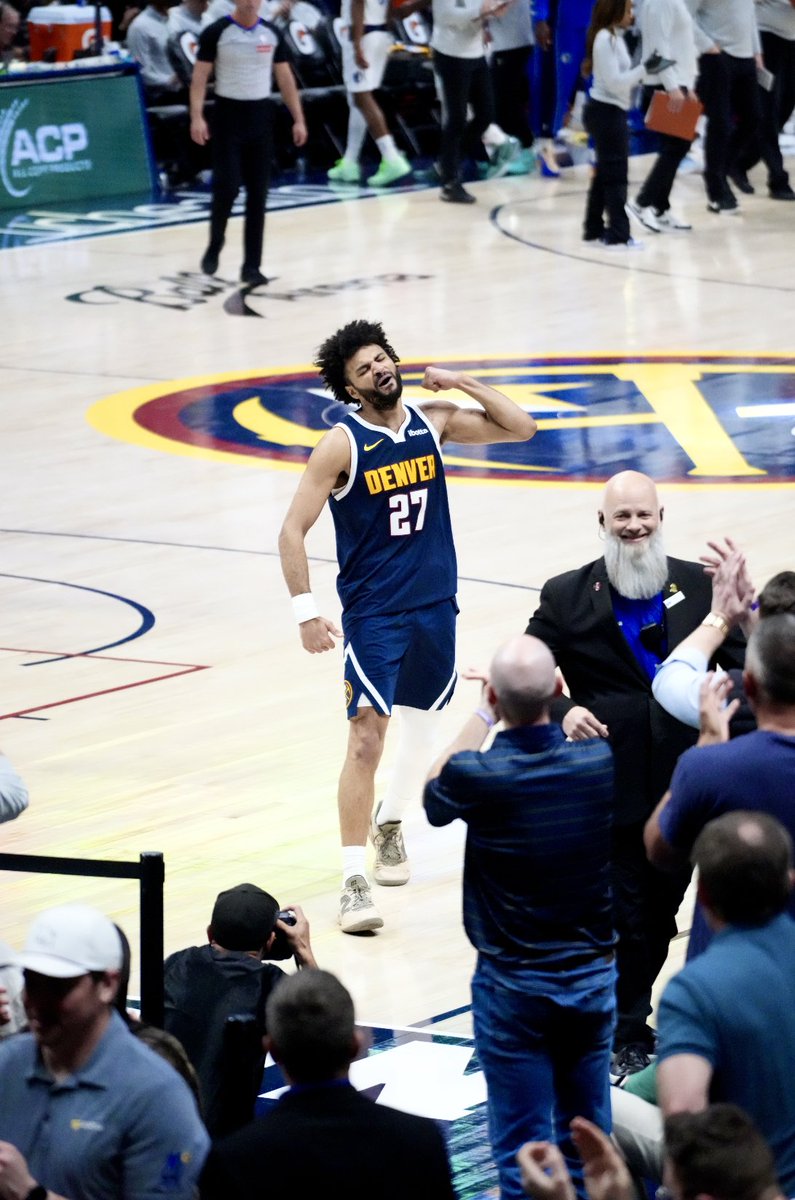 DNVR Nuggets tweet media
