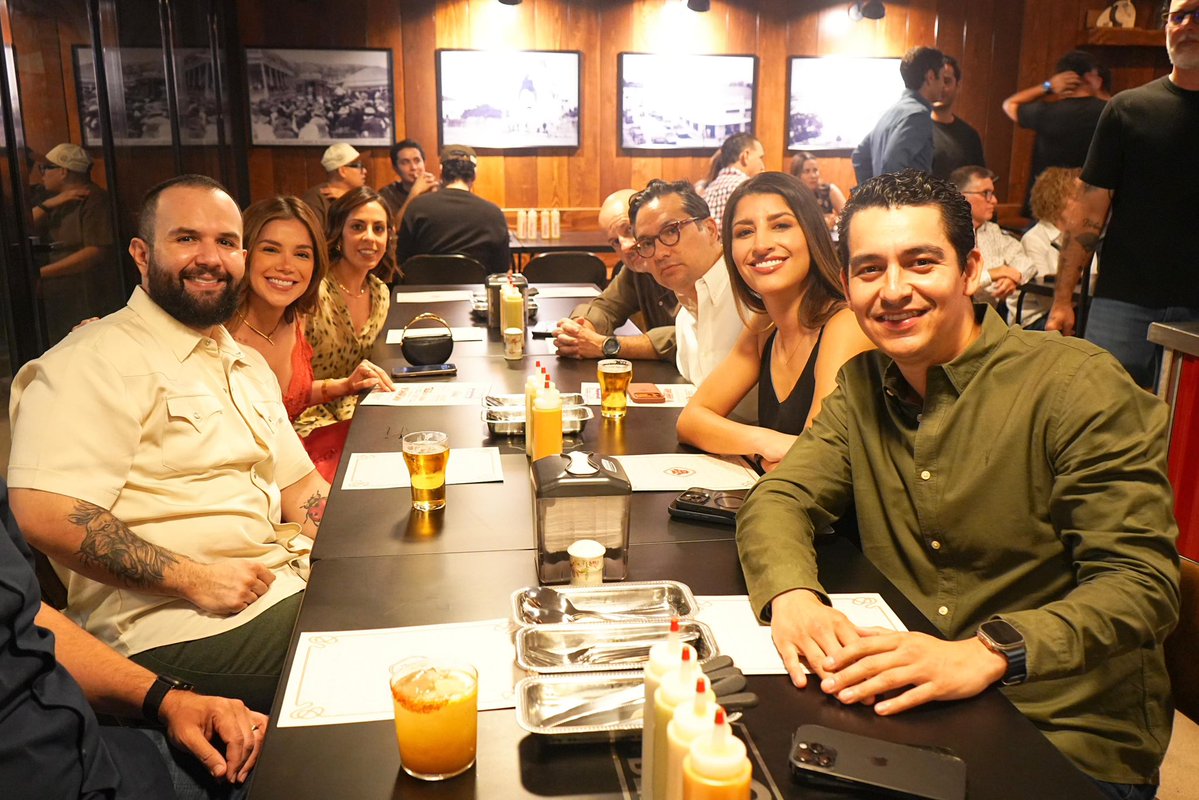 Paulina Ocaña tweet media