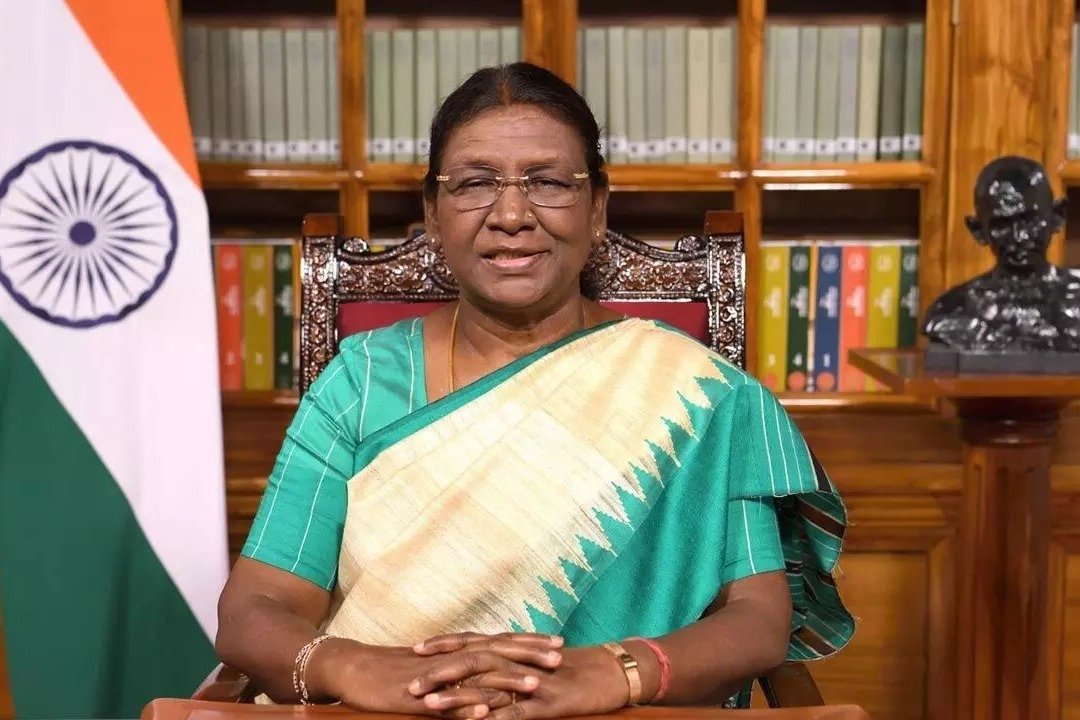 DDIndialive's tweet image. President #DroupadiMurmu extends greetings to #Bangladesh on its #IndependenceDay, highlighting deep historical, cultural, and linguistic ties.

In her message, she reaffirms India’s commitment to stronger bilateral relations and to promoting regional peace, stability, and